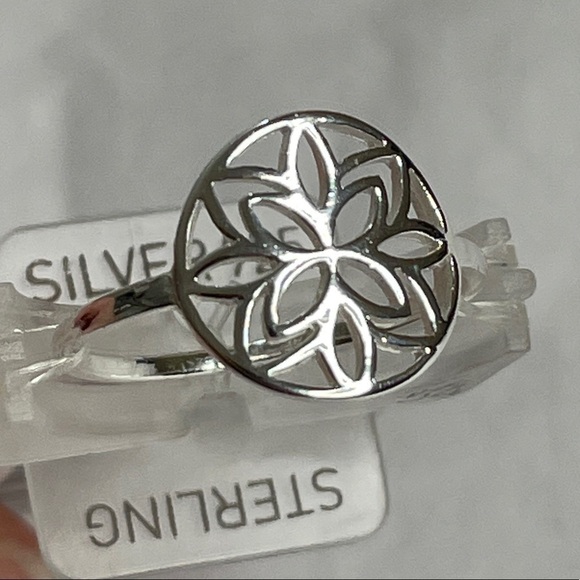 TOSH 925 Silver Plated Ring with Floral Cut-out Size 54 - Picture 3 of 16